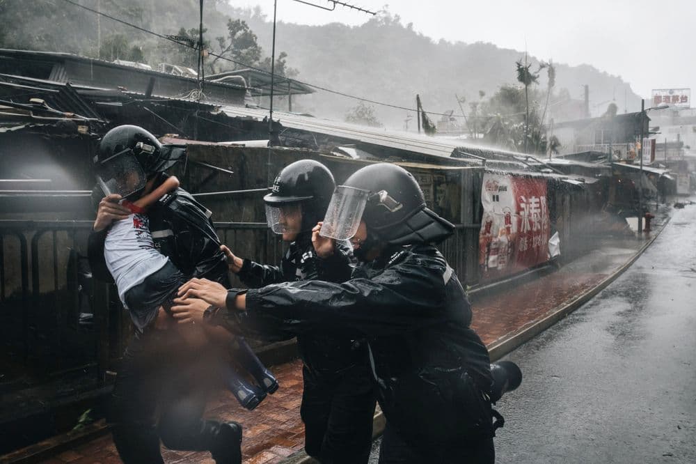 Siêu bão Mangkhut gây lũ lụt nghiêm trọng ở miền Nam Trung Quốc