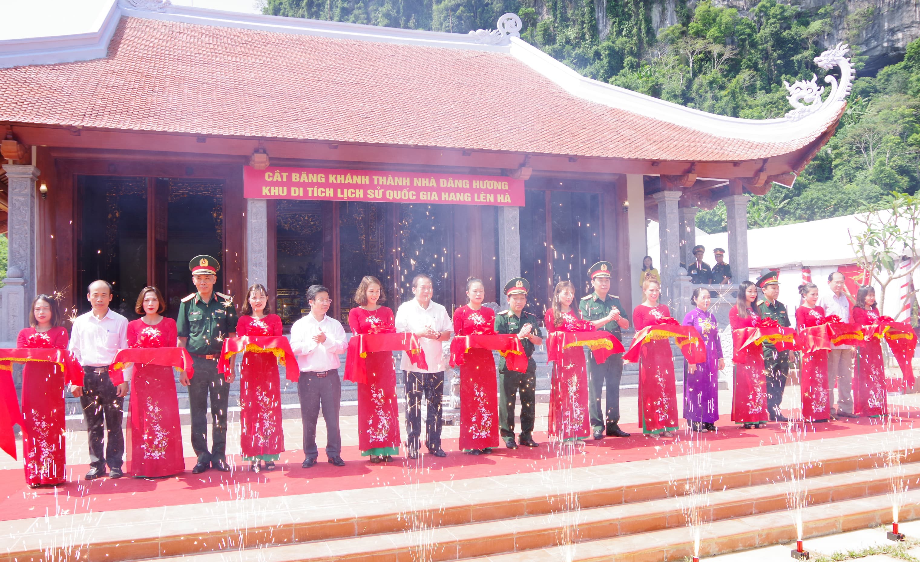 Khánh thành nhà dâng hương khu di tích lịch sử Quốc gia Lèn Hà