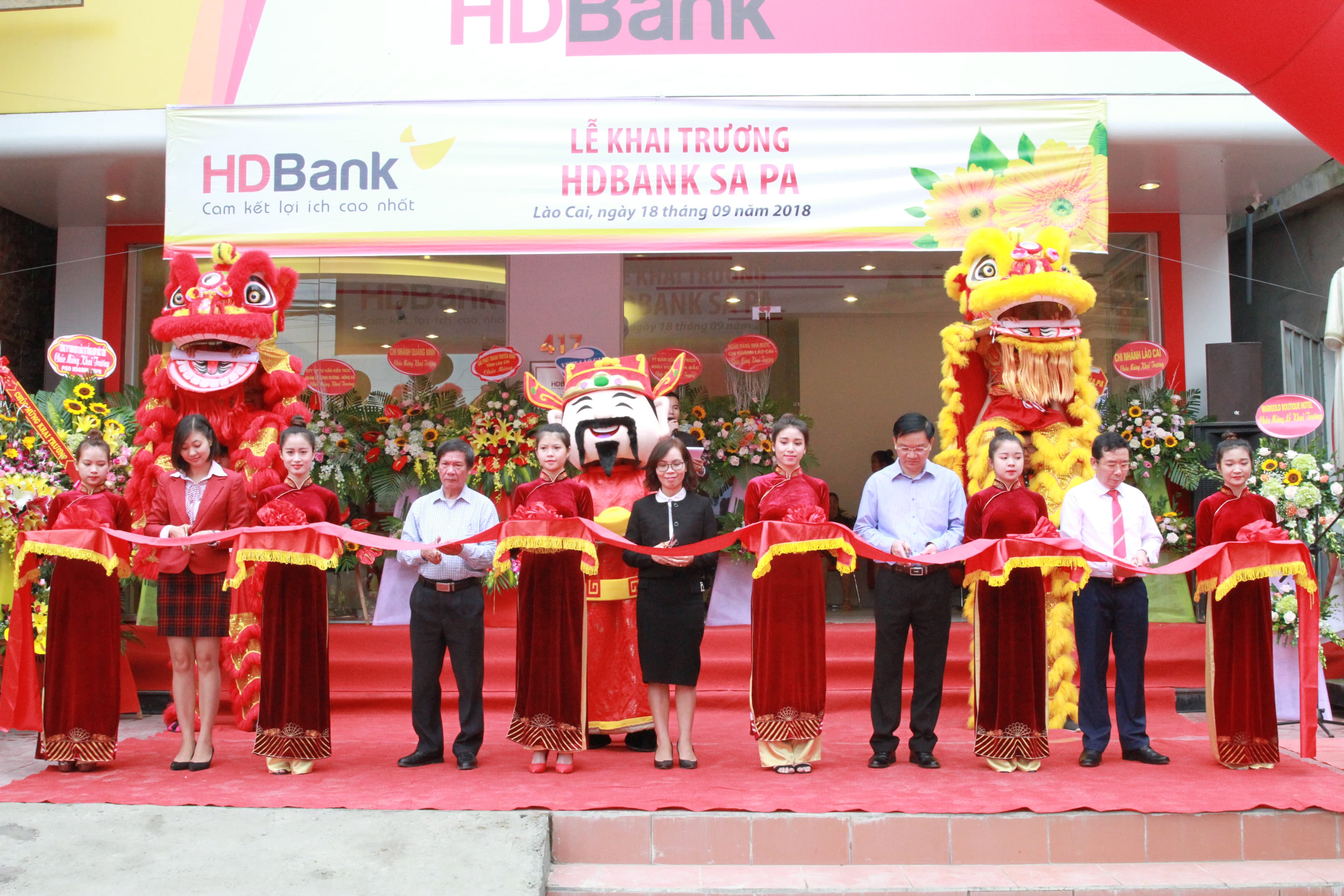 HDBank khai trương điểm hoạt động thứ 3 tại tỉnh Lào Cai