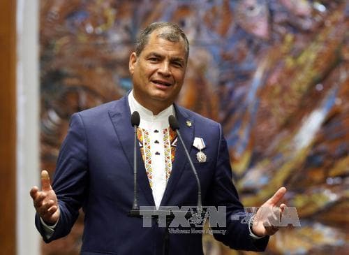 Interpol đình chỉ lệnh truy nã cựu Tổng thống Ecuador Rafael Correa