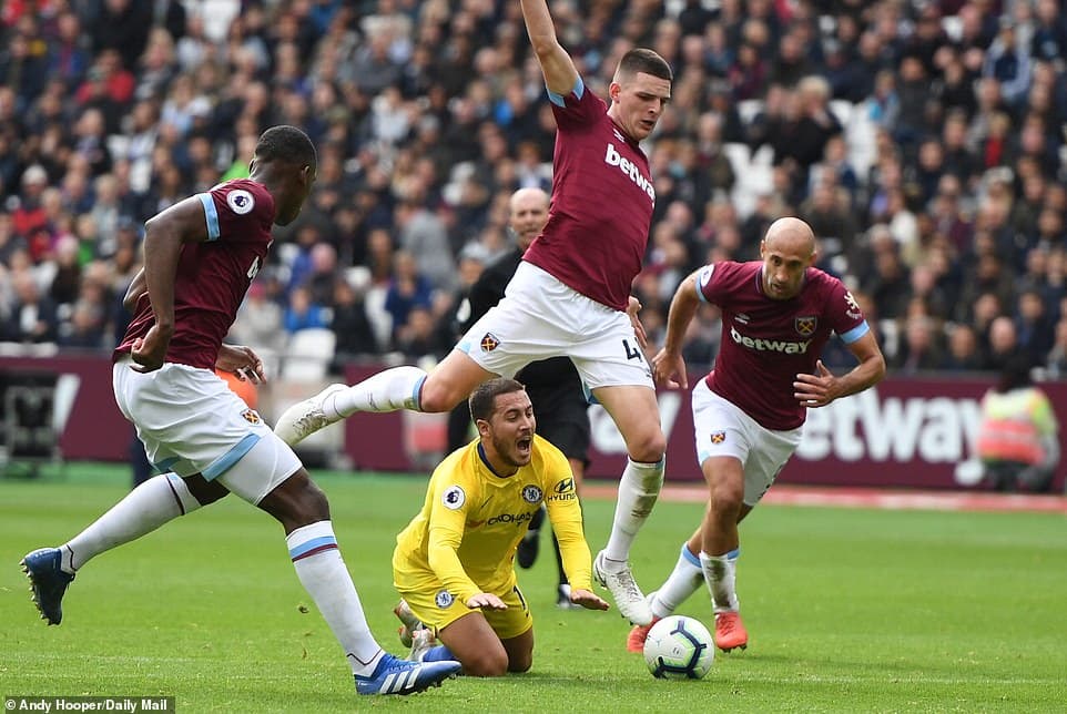 Chelsea đứt mạch toàn thắng