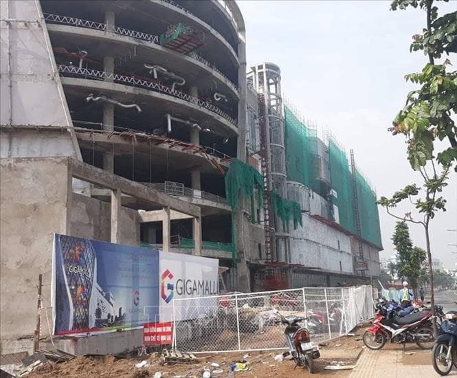 TP Hồ Chí Minh: Tai nạn lao động, 3 công nhân bị thương nặng