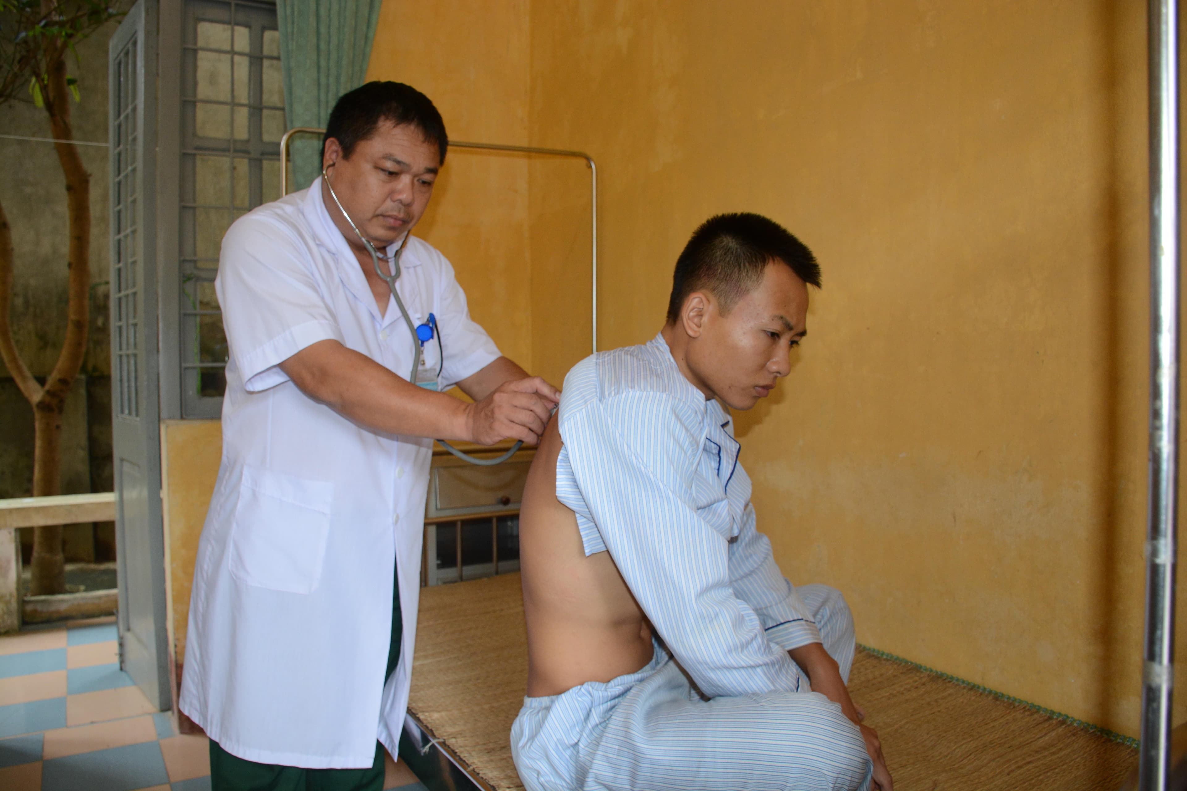 Bước chuyển về "chất" trong chăm sóc sức khỏe bộ đội