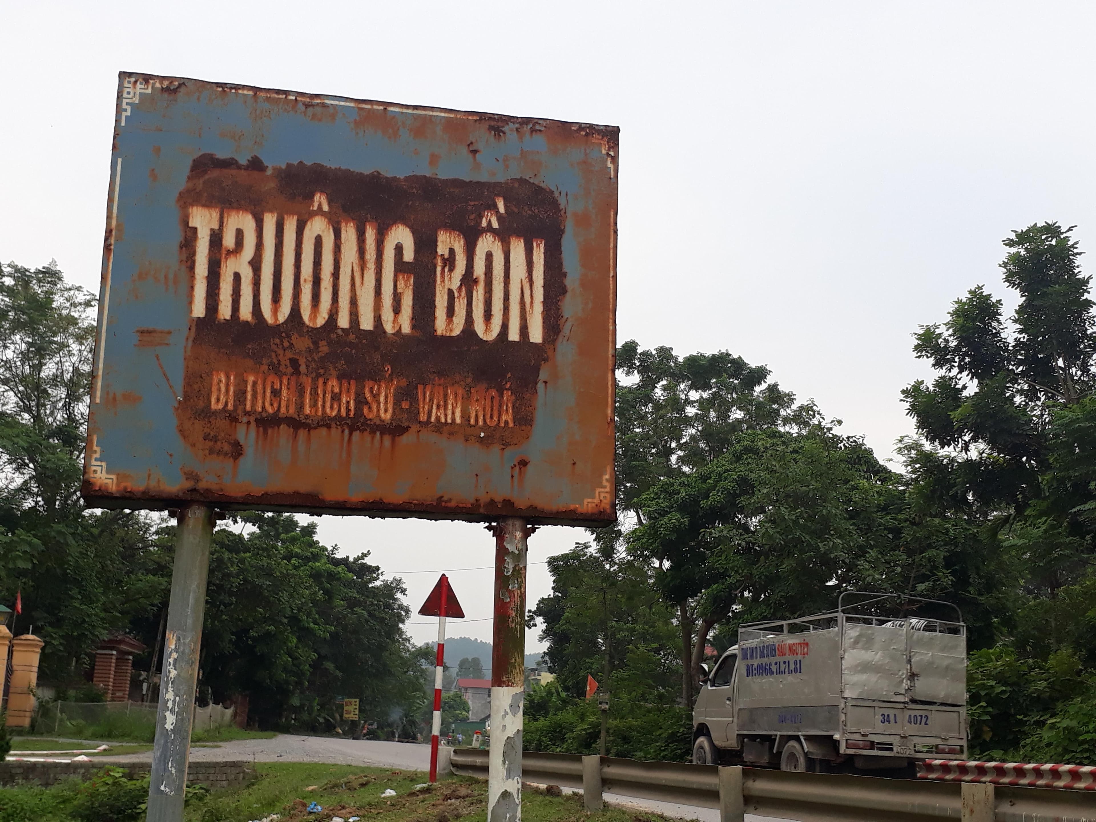 Cần tu sửa ngay biển chỉ dẫn Truông Bồn