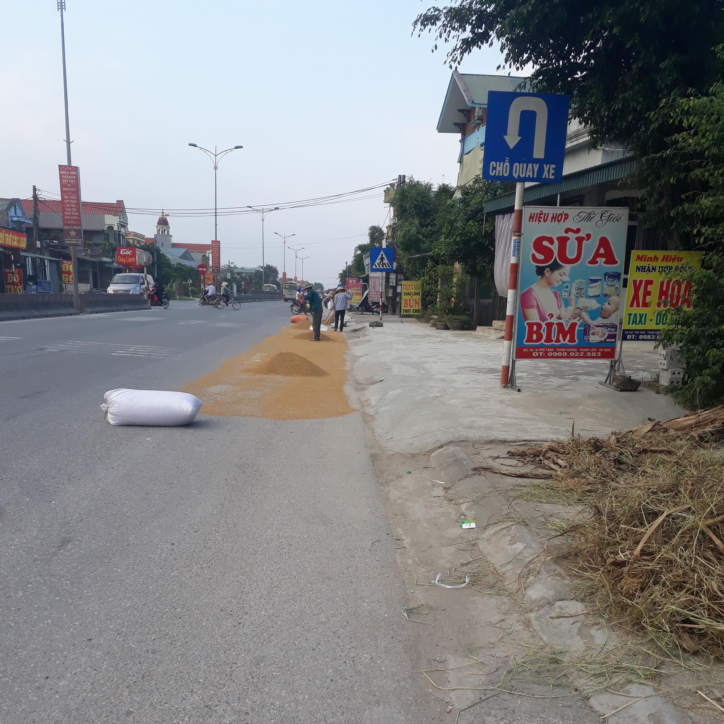 Đâu phải “sân phơi thóc”?