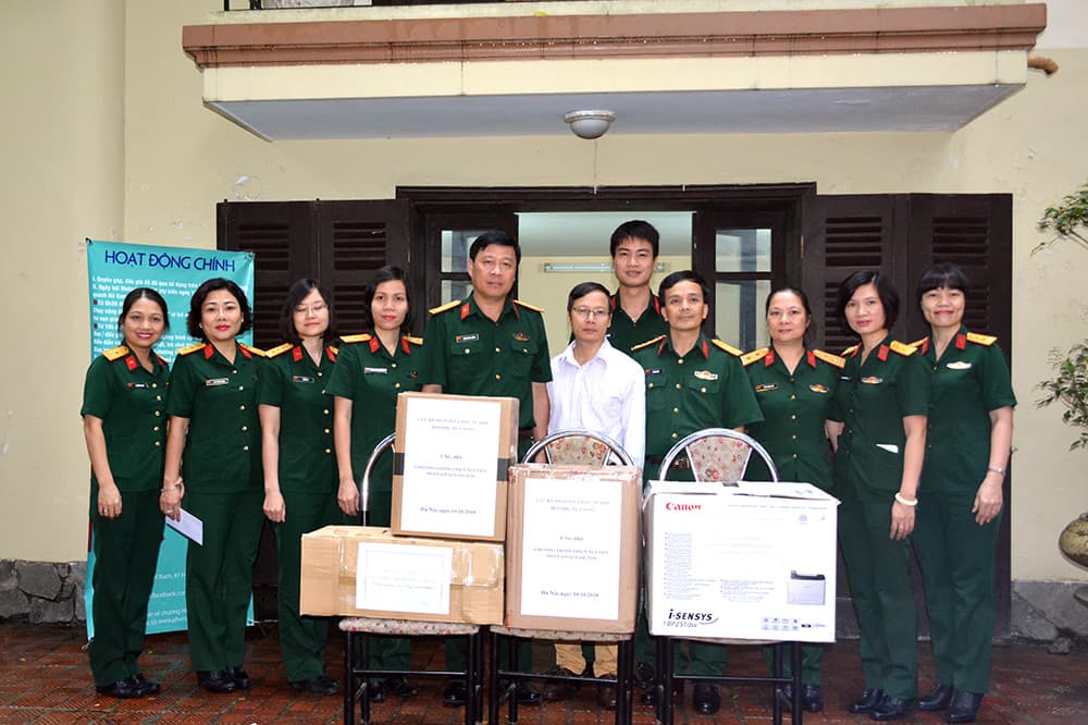 Nhiều đơn vị quân đội trao quà ủng hộ chương trình thiện nguyện Mottainai 2018