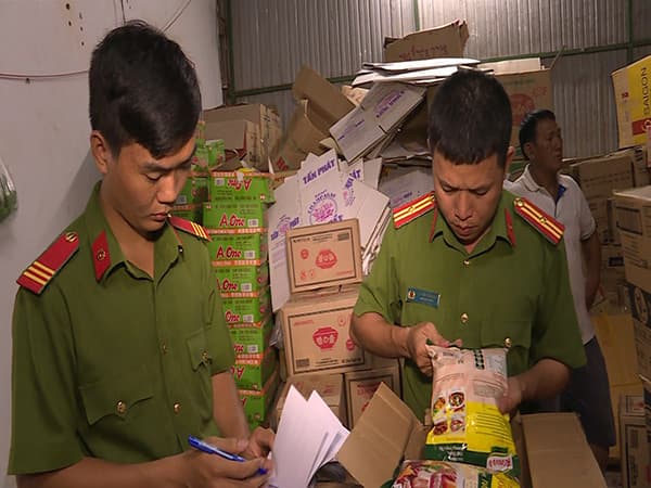 Đắk Lắk: Thu giữ hơn 10 tấn hạt nêm và bột ngọt không rõ nguồn gốc