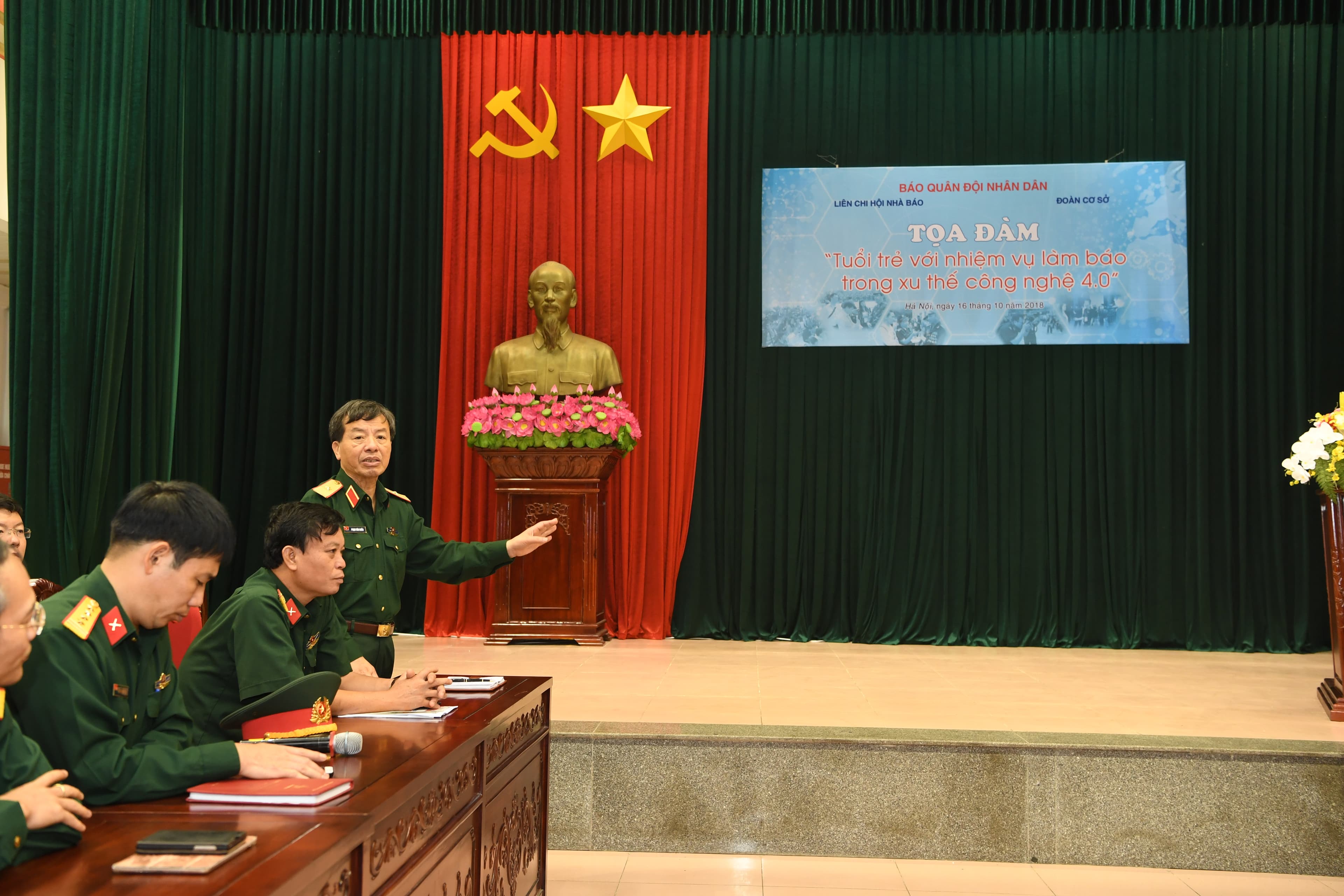 Tọa đàm “Tuổi trẻ với nhiệm vụ làm báo trong xu thế công nghệ 4.0”