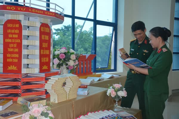 Bộ tư lệnh Thủ đô Hà Nội thực hiện hiệu quả các hoạt động về Ngày sách Việt Nam
