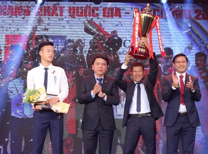 Đừng nói chuyện “đao to búa lớn”