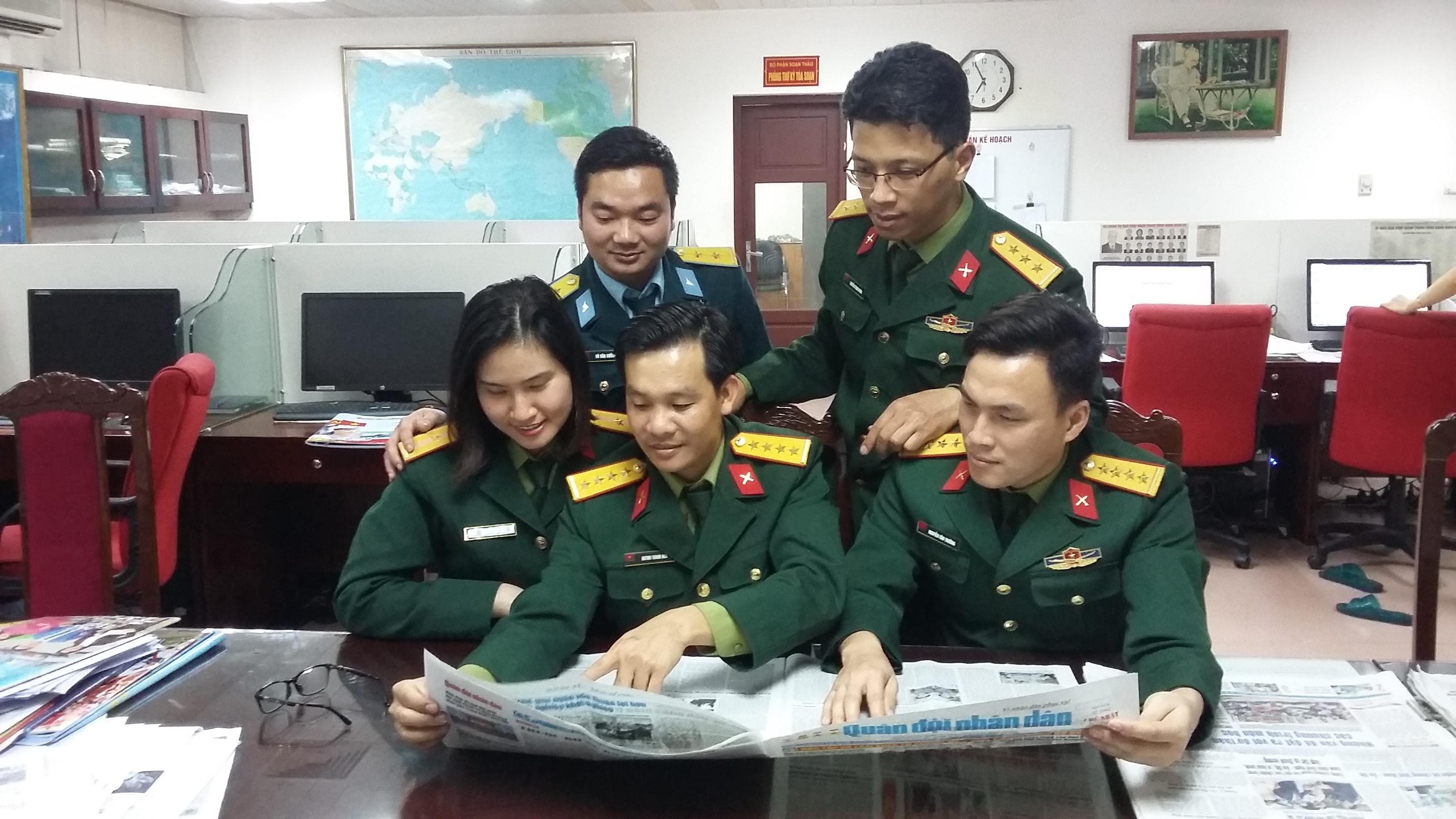 Tờ báo khơi niềm đam mê sáng tạo