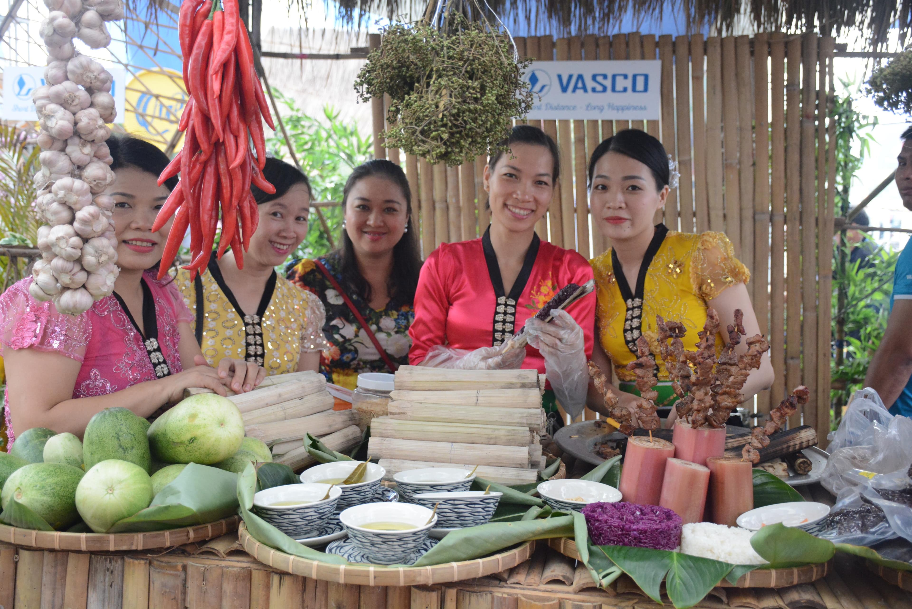 Lắng sâu hồn quê giữa phố