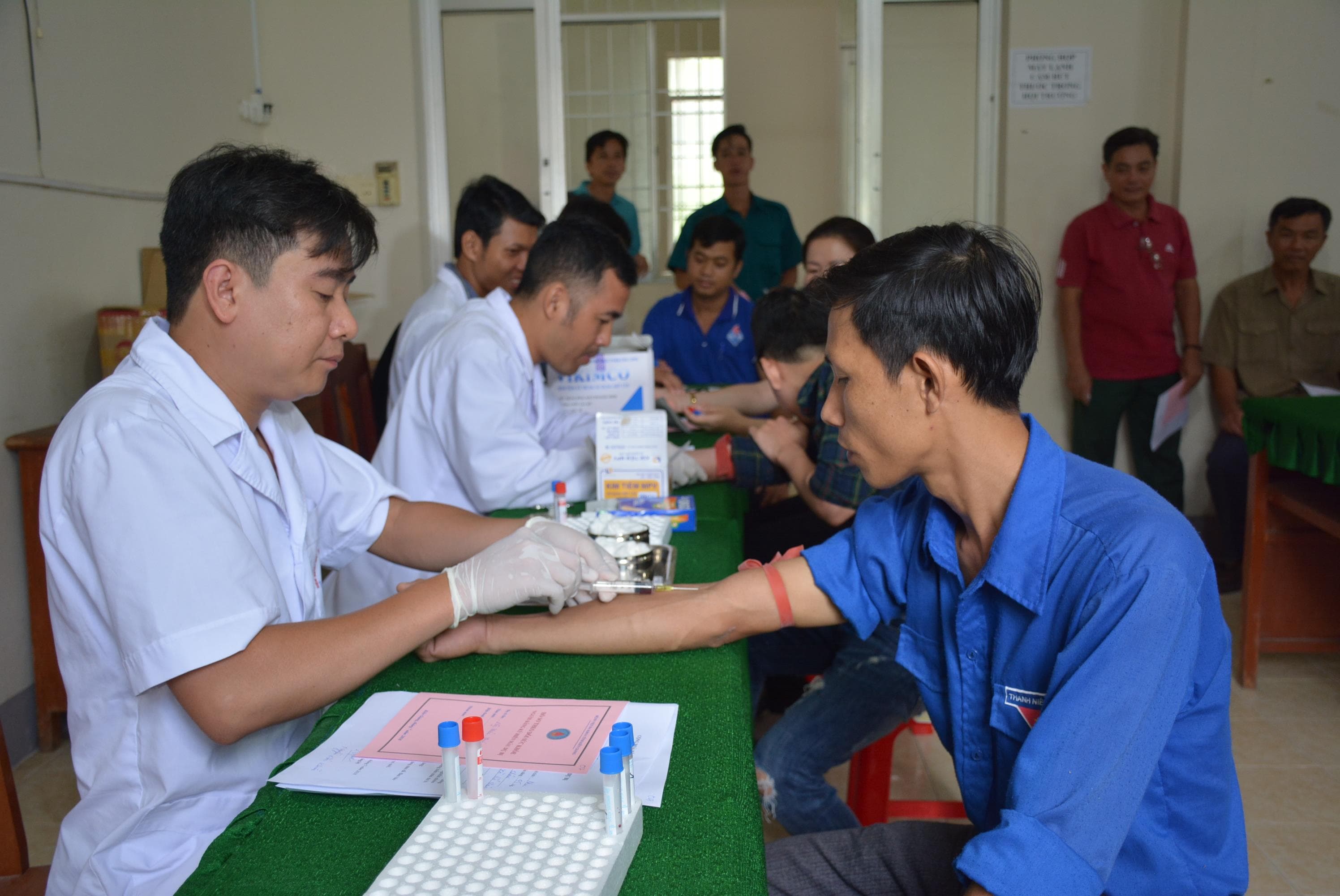Thành lập các "ngân hàng máu sống"