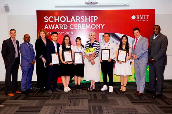 Đại học RMIT trao tặng 32 tỷ đồng học bổng cho sinh viên Việt Nam