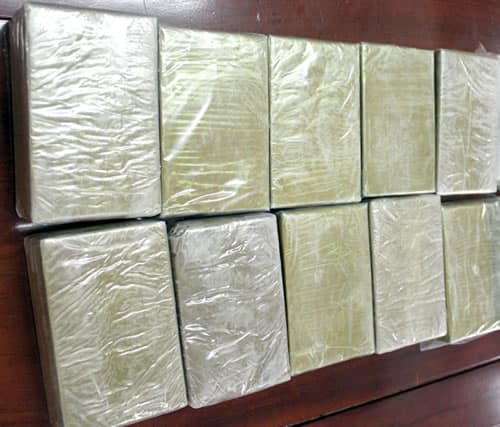Sơn La: Bắt đối tượng vận chuyển 10 bánh heroin