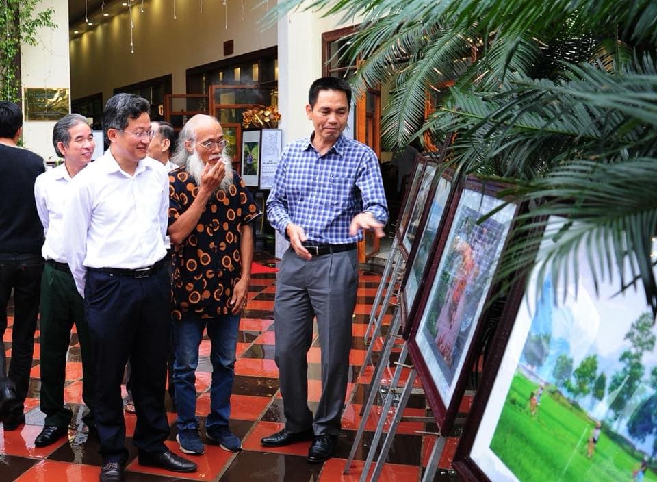 Khai mạc triển lãm mỹ thuật, nhiếp ảnh “Đất và người Ninh Bình năm 2018”