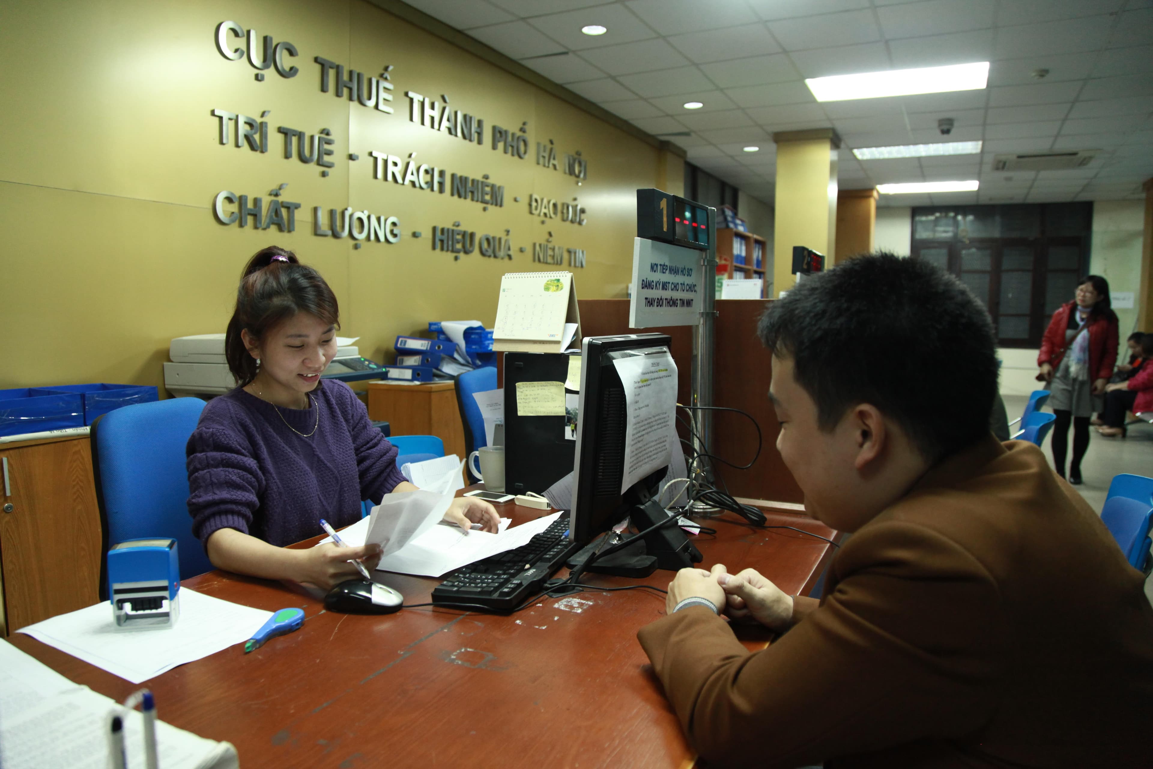 Ngành thuế Hà Nội quyết liệt giảm nợ đọng thuế
