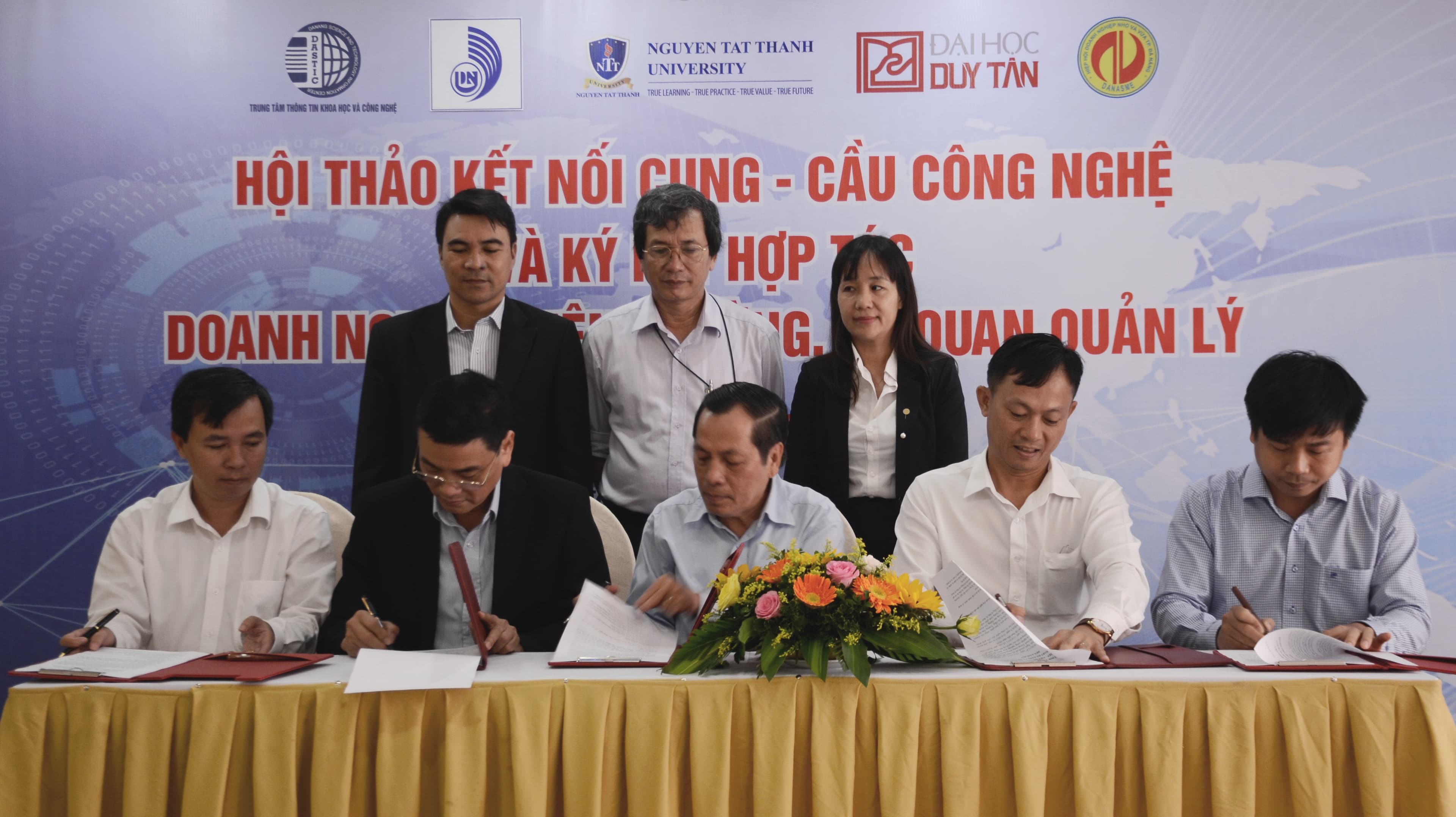 Hợp tác trong hoạt động ứng dụng, chuyển giao công nghệ