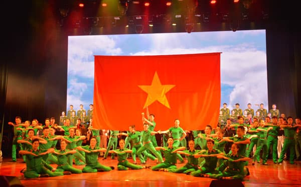 Viết tiếp bản hùng ca Quân đội ta Quân đội anh hùng