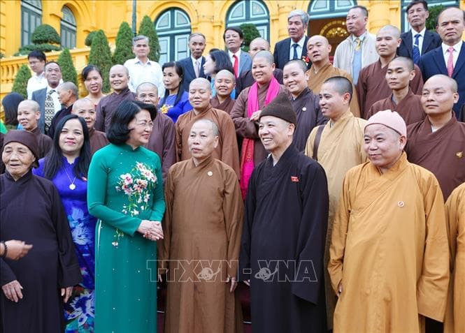 Phó chủ tịch nước Đặng Thị Ngọc Thịnh gặp mặt Đoàn đại biểu chức sắc tôn giáo tiêu biểu tỉnh Hà Nam