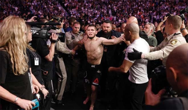Thành viên ban huấn luyện võ sĩ Conor McGregor và Khabib Nurmagomedov có khả năng nhận án phạt vì ẩu đả