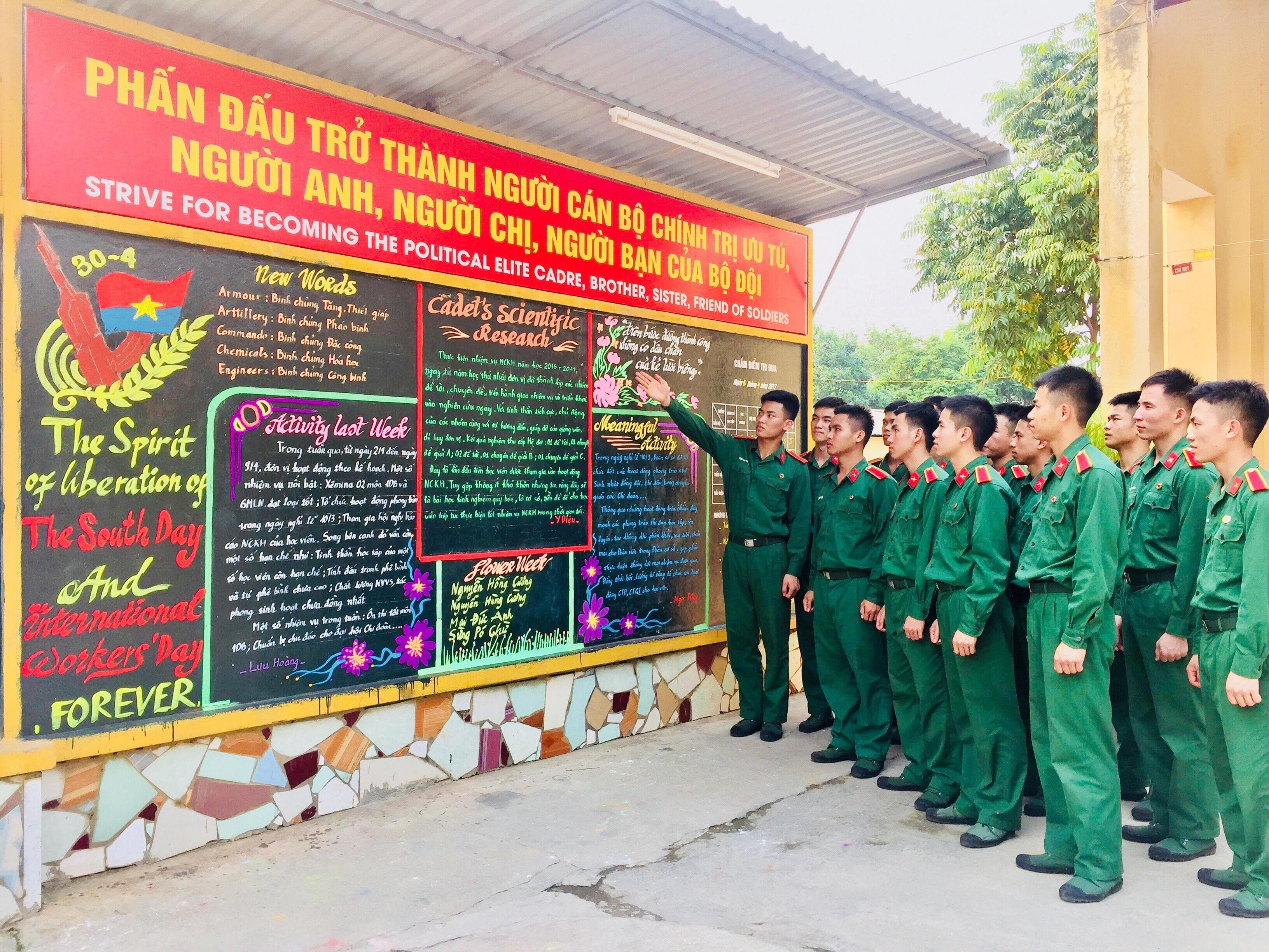 “Cầu vai đỏ”... đa tài