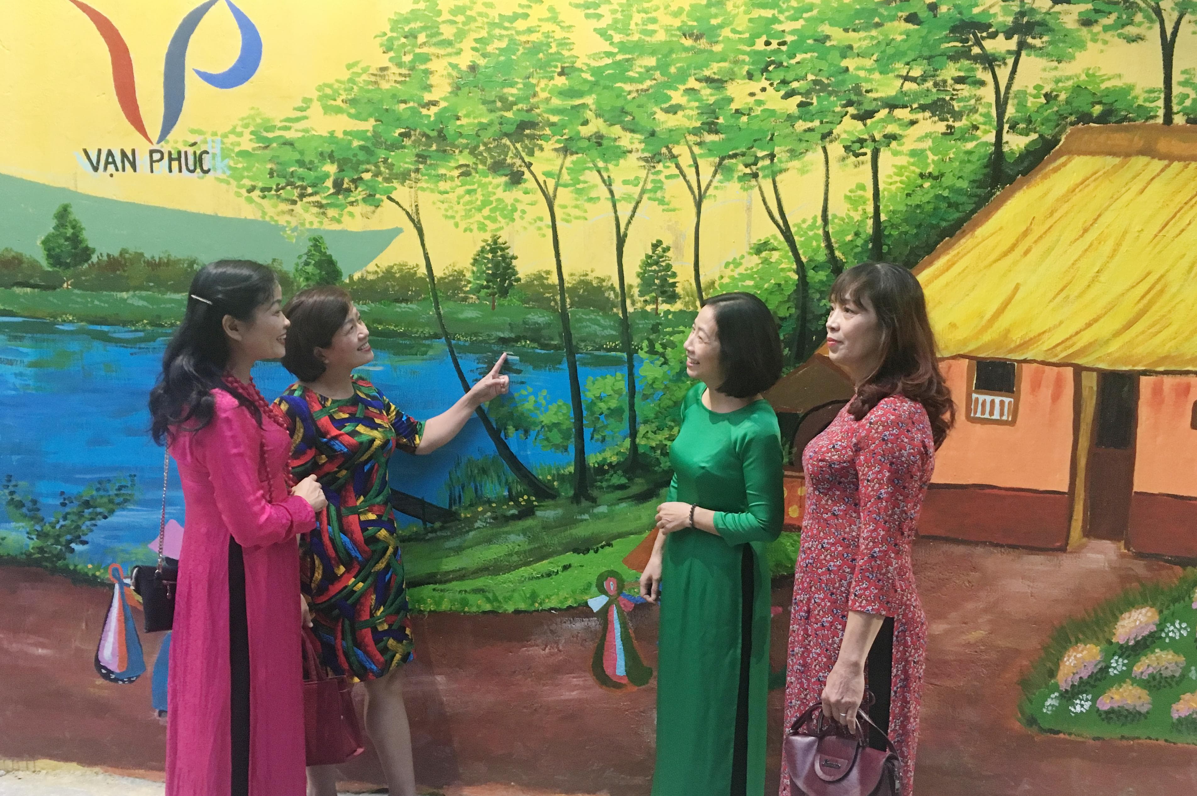 Tranh quê hương đẹp phố phường