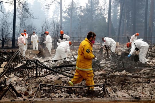 Mỹ: Thành phố San Francisco chìm trong khói độc do cháy rừng tại bang California