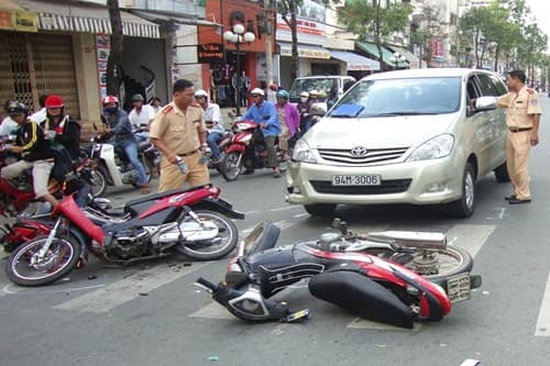 ĐỂ TAI NẠN GIAO THÔNG KHÔNG CÒN LÀ HIỂM HỌA