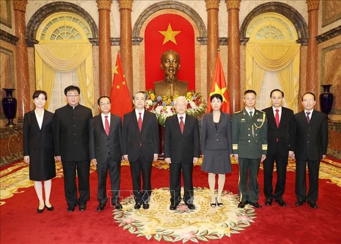 Tổng Bí thư, Chủ tịch nước Nguyễn Phú Trọng tiếp các Đại sứ Uruguay, Na Uy, Canada và Trung Quốc trình Quốc thư