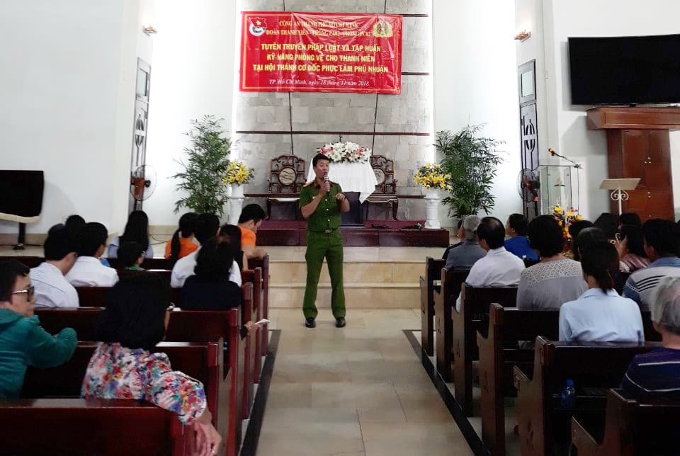 Tuyên truyền pháp luật cho thanh niên vùng đồng bào tôn giáo