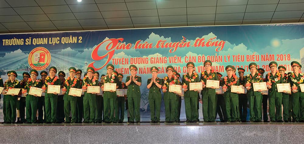 Trường Sĩ quan Lục quân 2 tuyên dương 56 giảng viên, cán bộ quản lý tiêu biểu