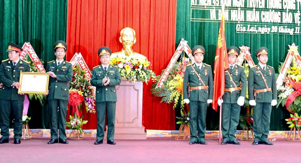 Công ty 72 (Binh đoàn 15) đón nhận Huân chương Bảo vệ Tổ quốc hạng Nhì