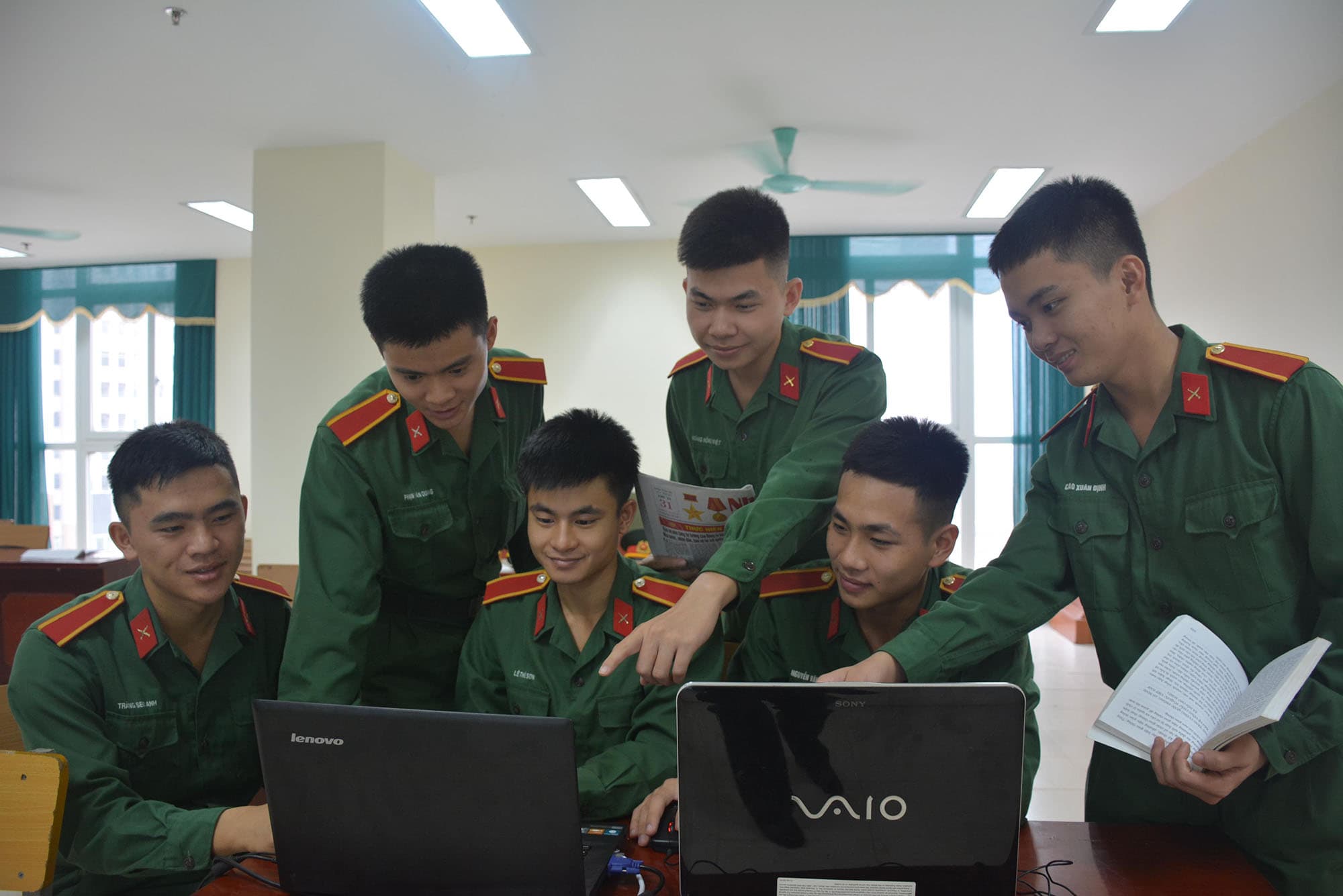 Khấp khởi đợi... ngày thi