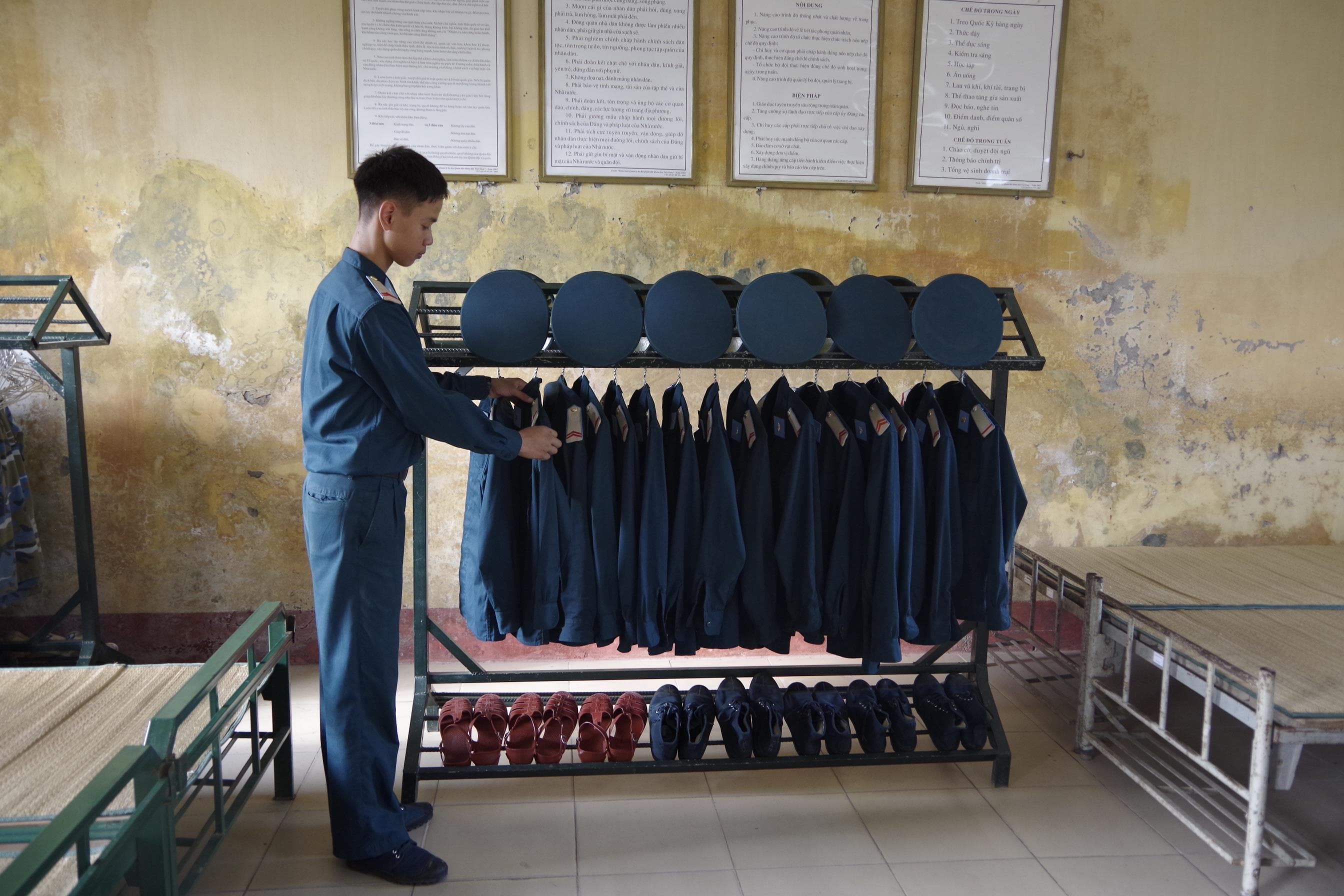 Tiện ích giá treo đa năng