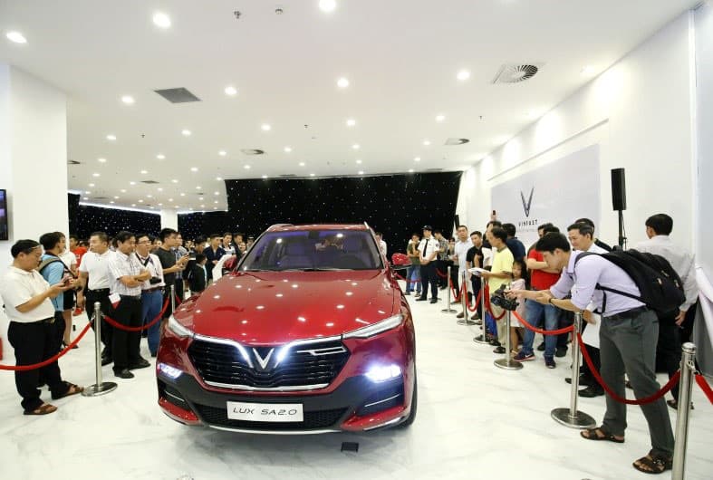 Màn trình diễn của xe VinFast tại TP Hồ Chí Minh