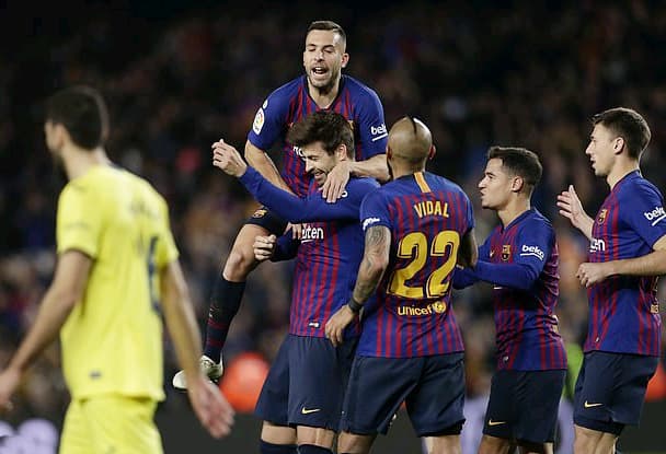 Thắng Villarreal, Barca trở lại ngôi đầu La Liga