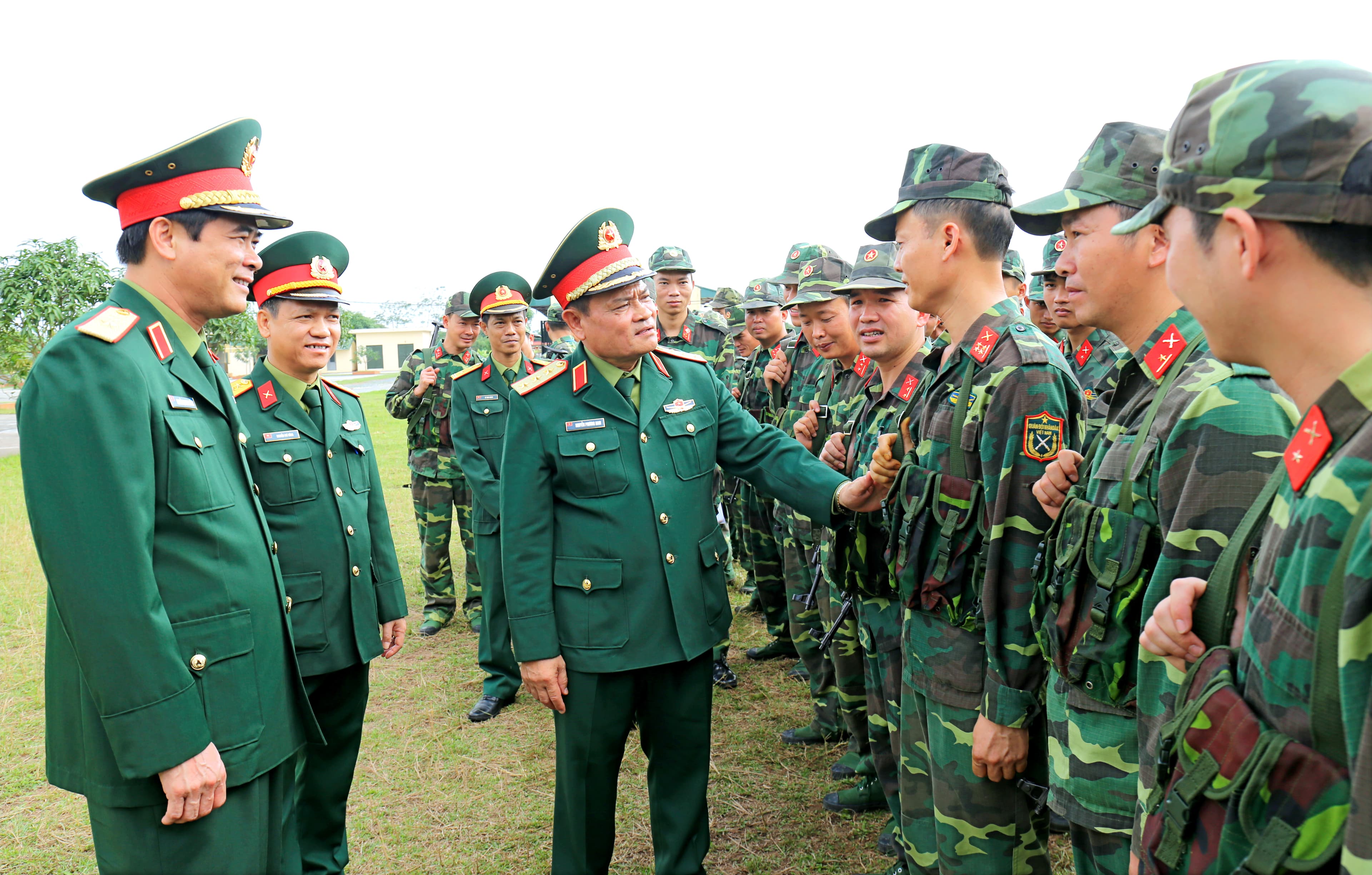Kiểm tra công tác quân sự, quốc phòng địa phương tại tỉnh Hưng Yên