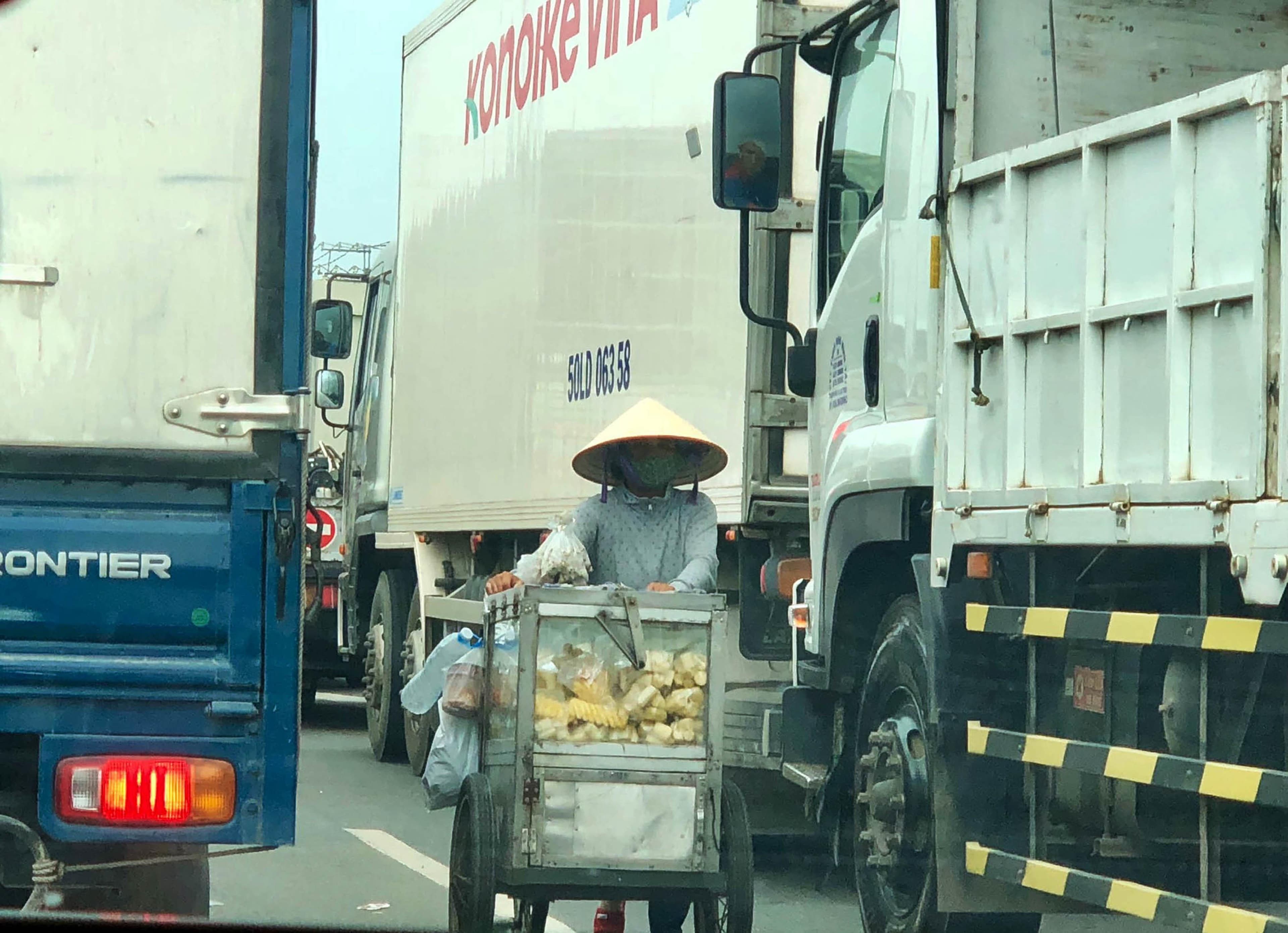 Mưu sinh khi "đón đầu tử thần"