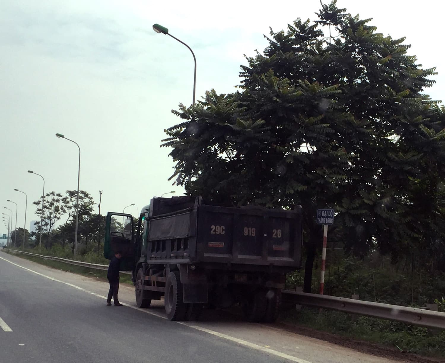 Thông tin từ đường dây nóng