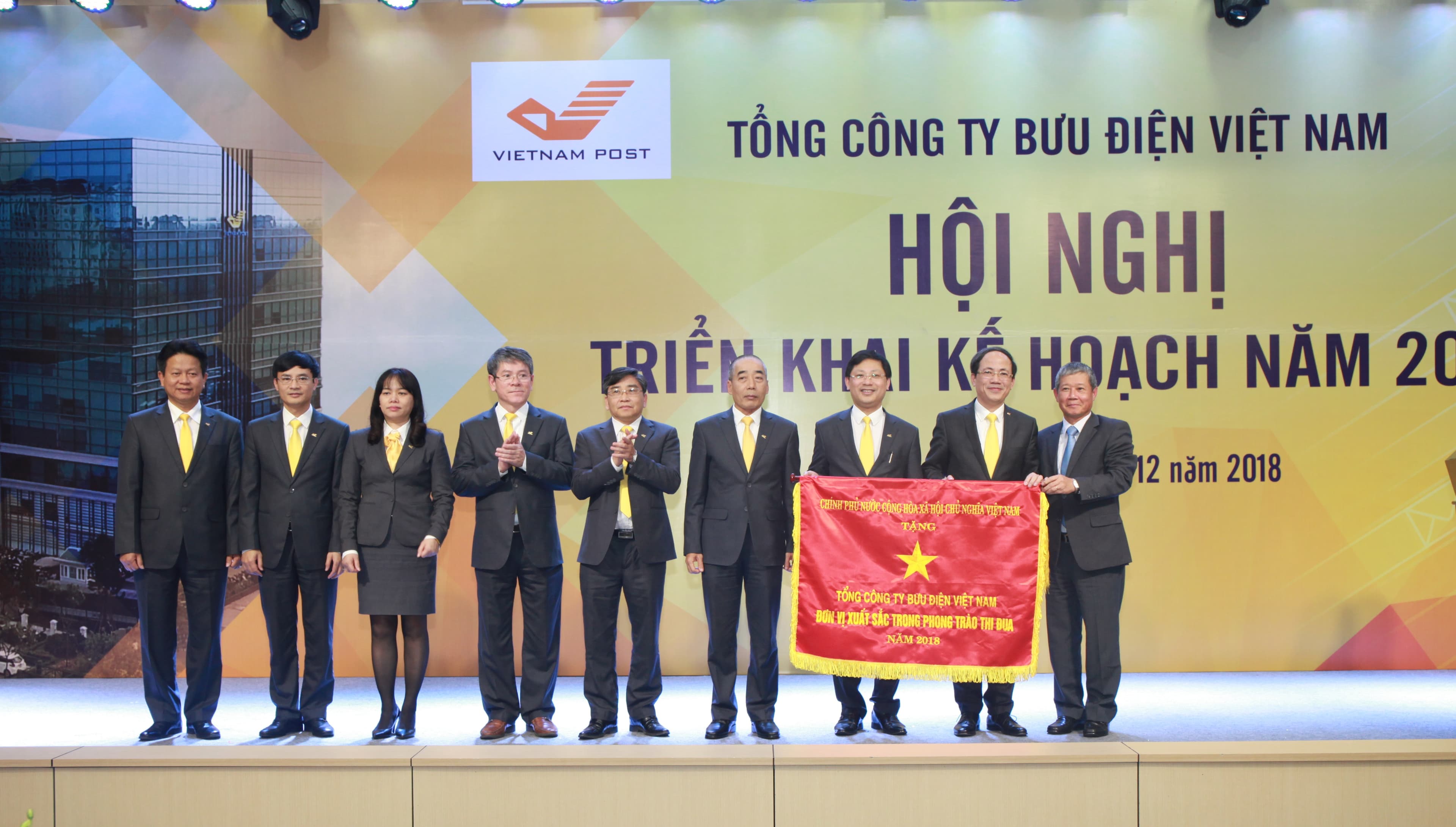 Bưu điện Việt Nam “cán đích” trước thời hạn 2 năm