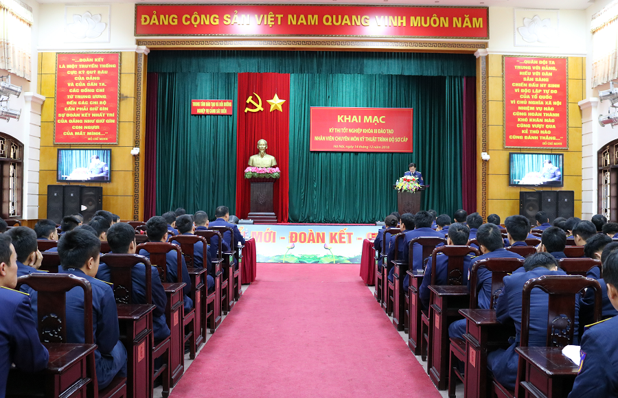 Khai mạc kỳ thi tốt nghiệp nhân viên chuyên môn kỹ thuật trình độ sơ cấp