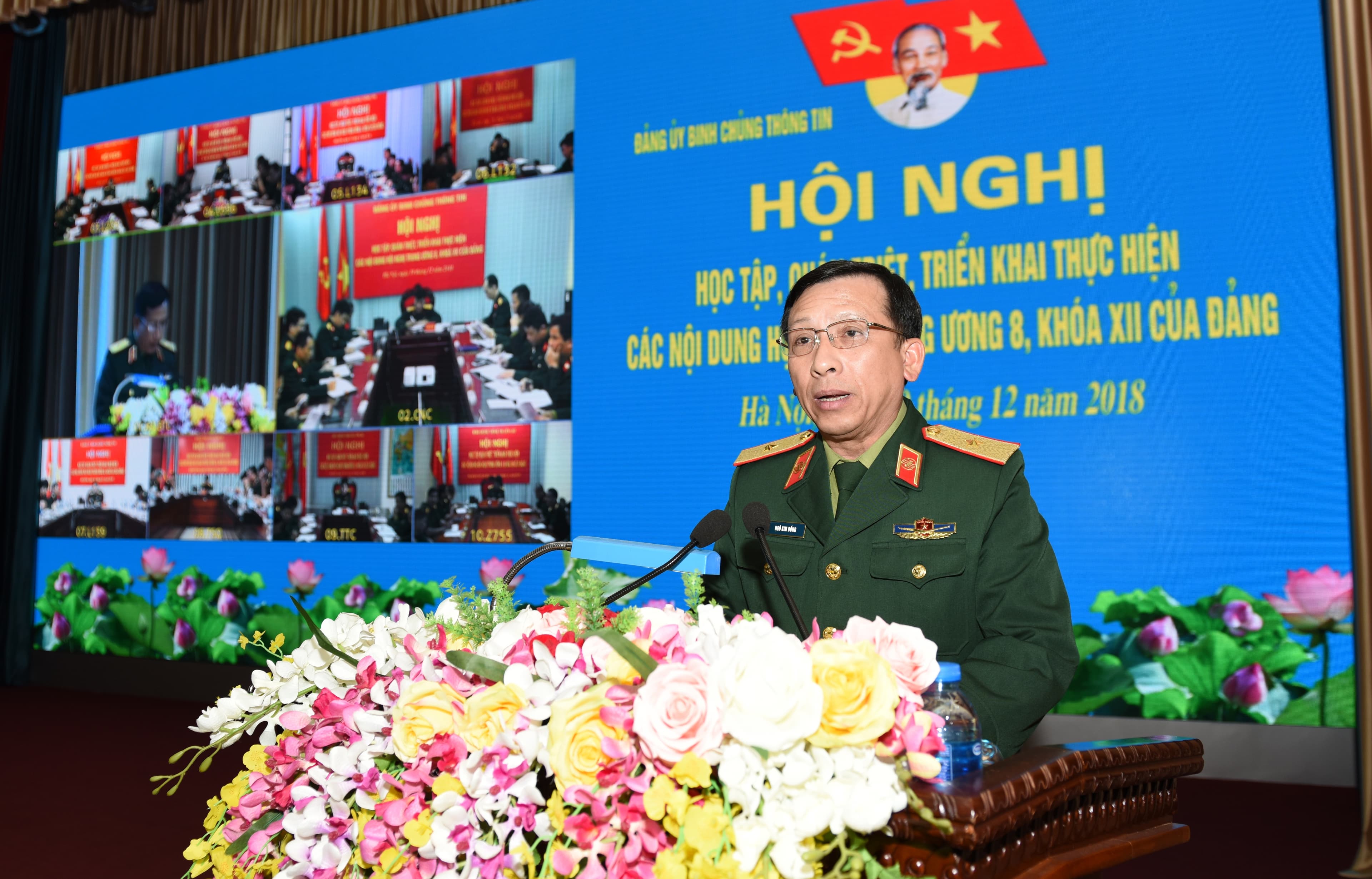 Binh chủng Thông tin liên lạc tổ chức học tập, quán triệt, triển khai Nghị quyết Trung ương 8