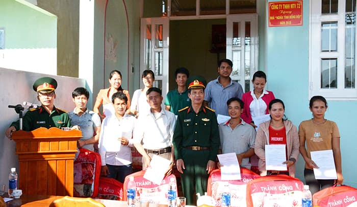 Công ty 72 khánh thành và bàn giao 13 căn nhà “Nghĩa tình đồng đội” cho người lao động khó khăn