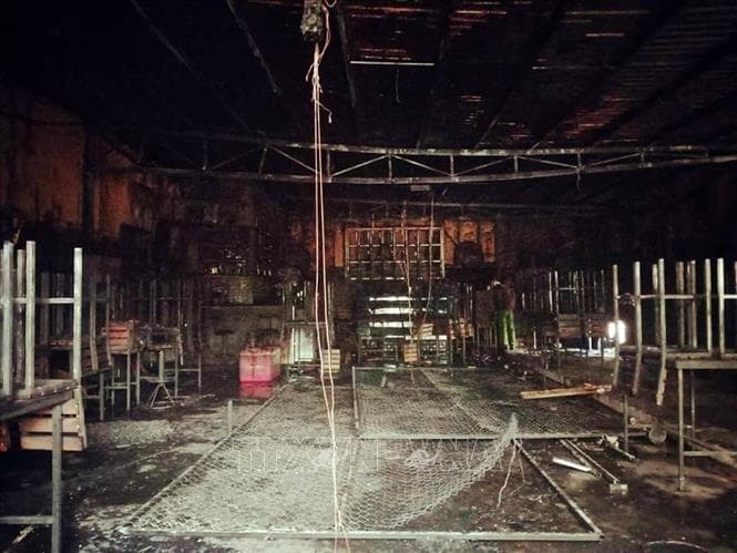 Vụ cháy nhà hàng khiến 6 người tử vong ở Đồng Nai do lửa bén từ hàn xì