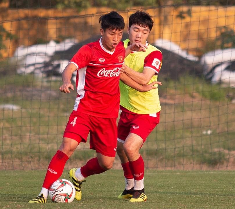 Giải bài toán hàng thủ