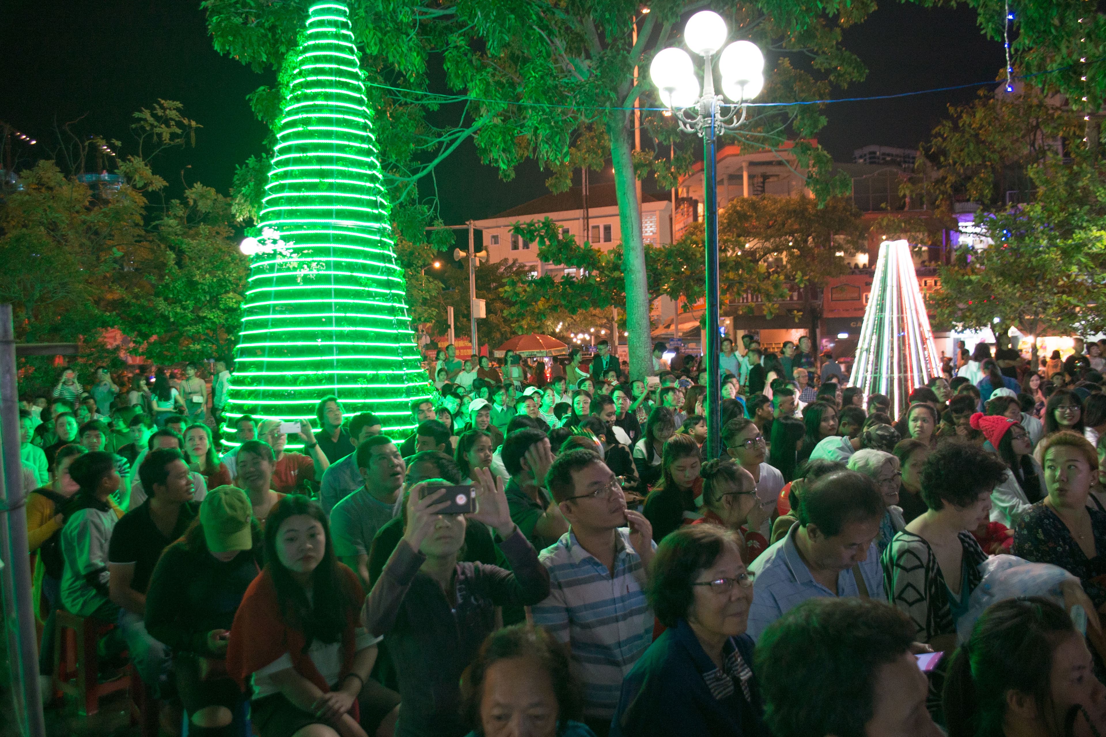 TP Nha Trang tưng bừng đón Giáng sinh