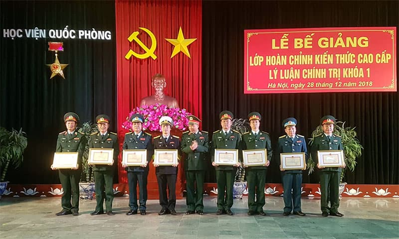 Học viện Quốc phòng bế giảng Lớp Hoàn chỉnh cao cấp lý luận chính trị khóa 1