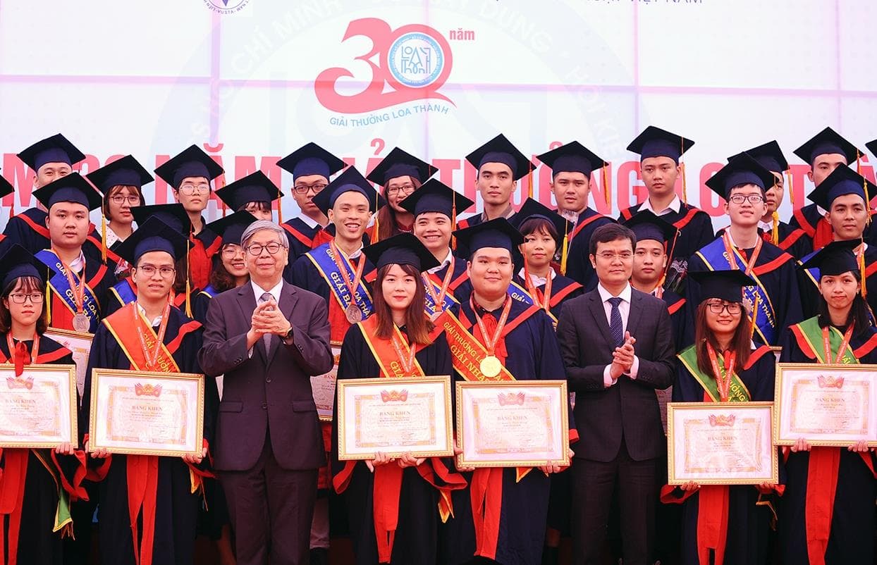 Nâng bước... nhân lực bậc cao