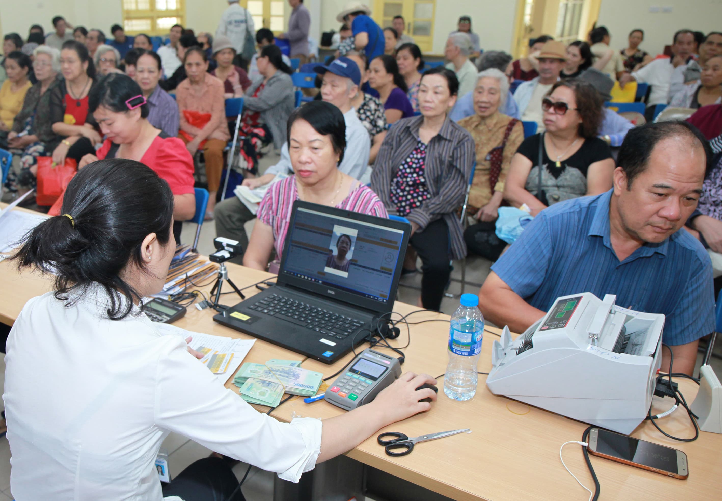 Ứng dụng CNTT trong chi trả lương hưu và trợ cấp bảo hiểm xã hội